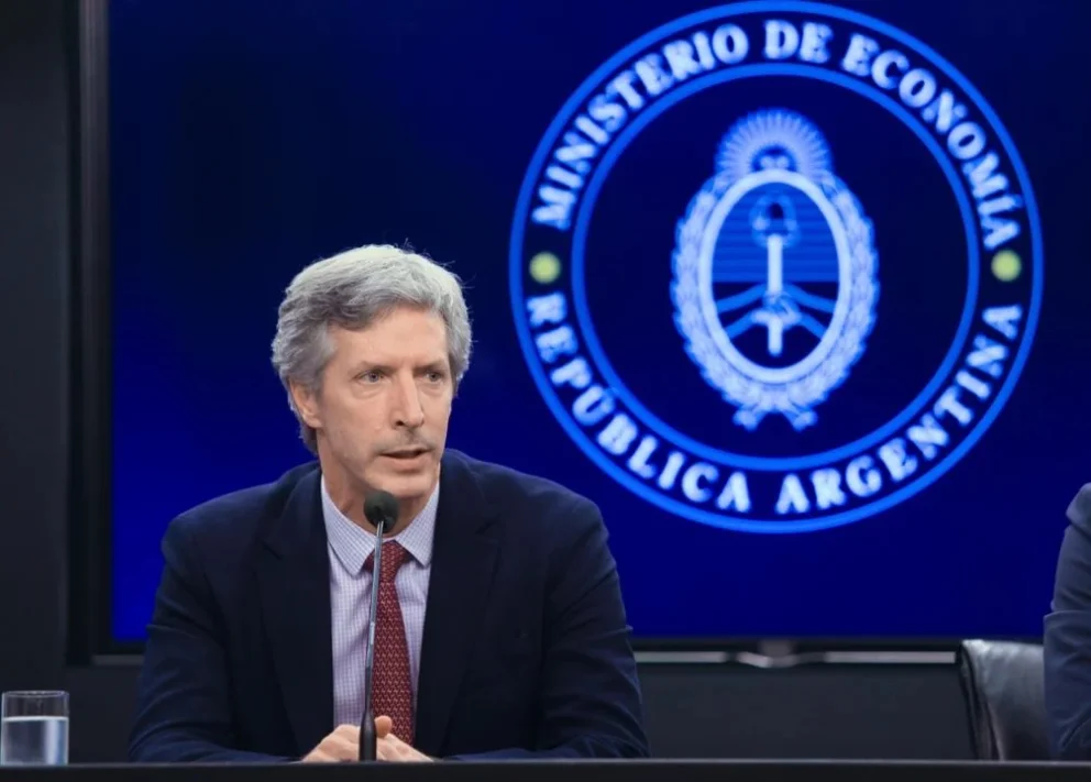 El titular del Banco Central, Santiago Bausili, realizó una conferencia de prensa para fijar la postura de la entidad con respecto a las carteras de morosos. Foto: NA