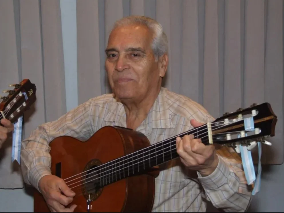El artista nació el 28 de diciembre de 1937 y la música estuvo presente en su vida desde pequeño. Fuente: redes sociales