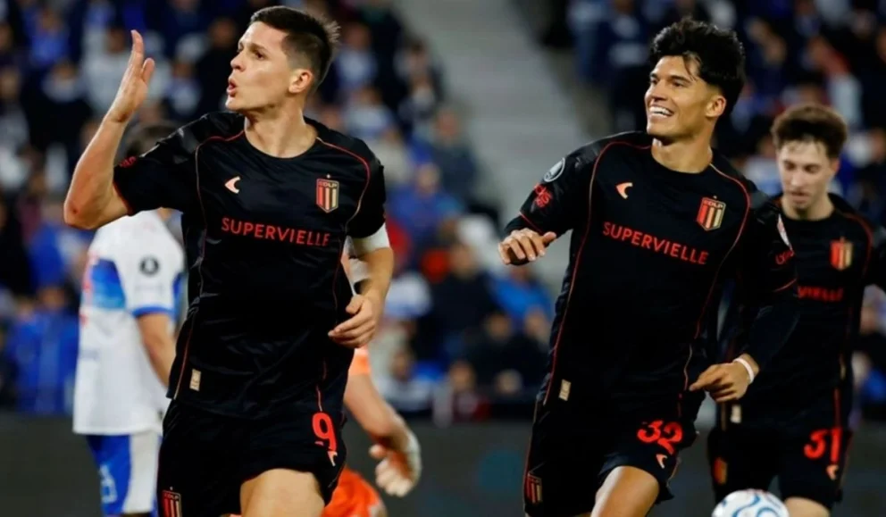 Guido Carrillo y Joaquín Correa, los héroes en Chile. Foto: Panorama