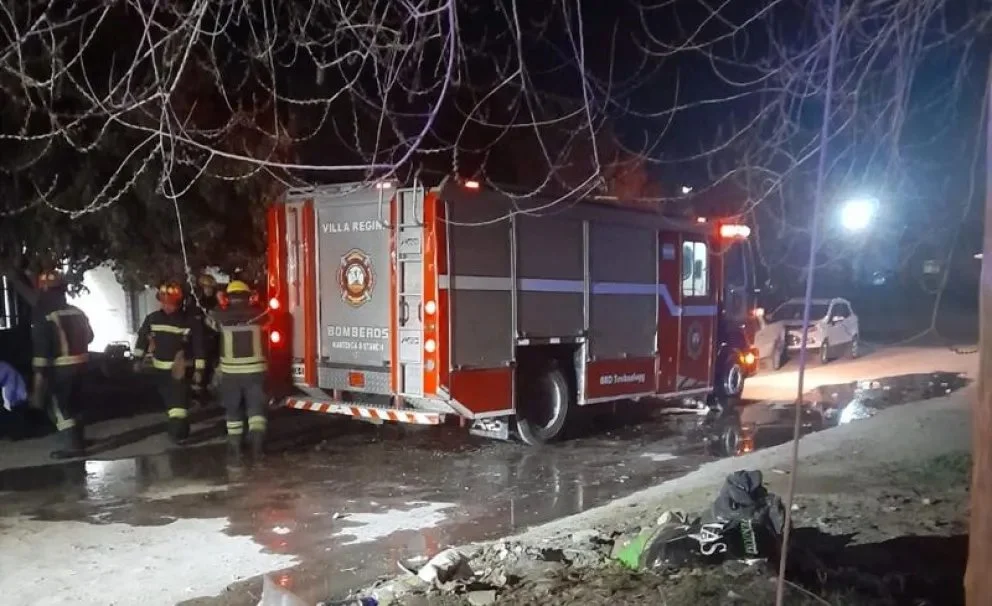El fuego se habría originado por el sobrecalentamiento del caño de tiraje. Foto: LCR