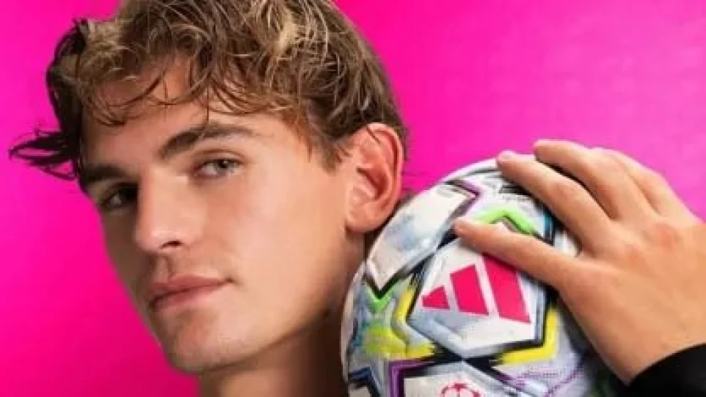 Con Nico Paz de modelo, se presentó la pelota de la Champions. Foto: captura