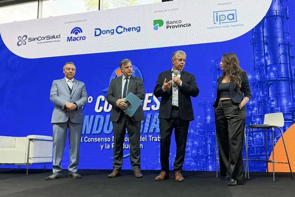 Rolando Figueroa participó del 7° Congreso Industrial del Consenso Nacional del Trabajo y la Producción.