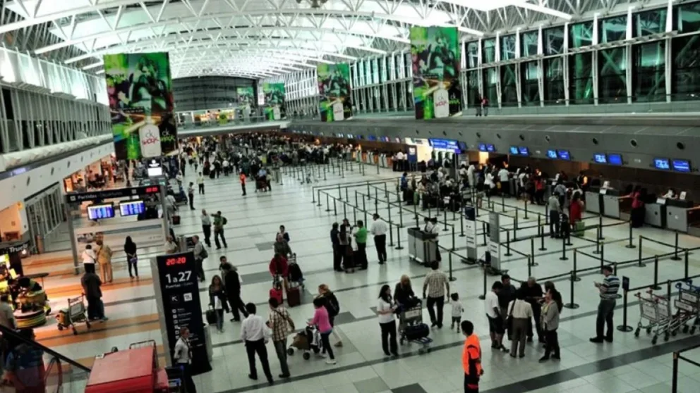 El paro afectará a los complejos aéreos de Aeroparque Jorge Newbery y Ezeiza, por lo que partidas y llegadas a Neuquén serán alcanzados por la medida. Foto: archivo