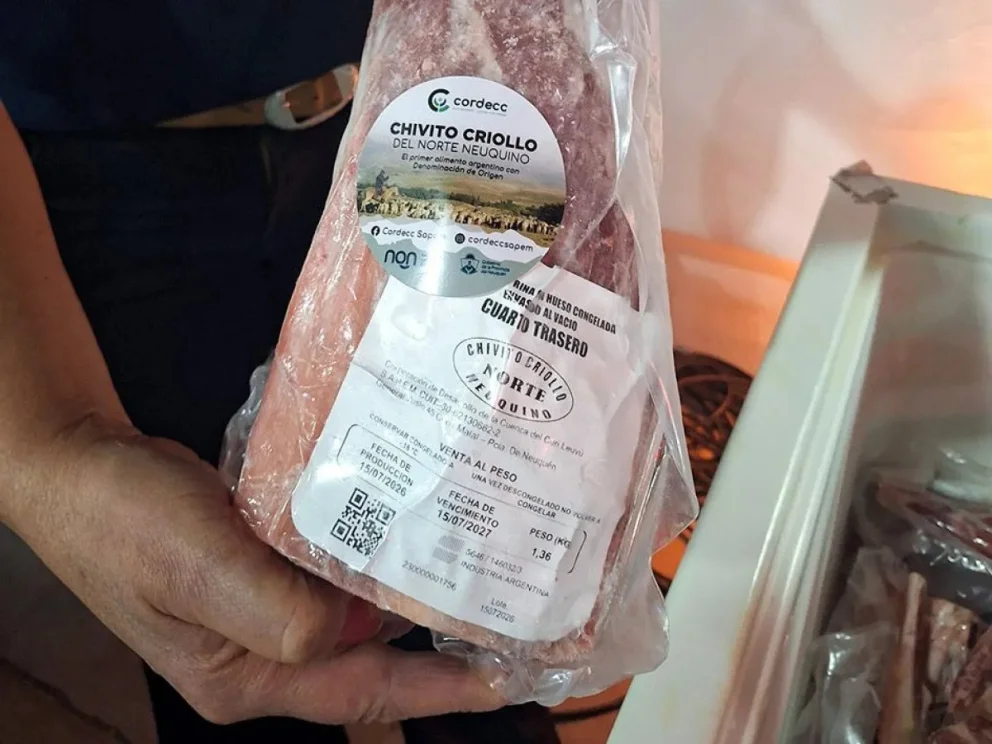 Habrá chivito del norte neuquino en la Confluencia de Sabores. Foto: gentileza.