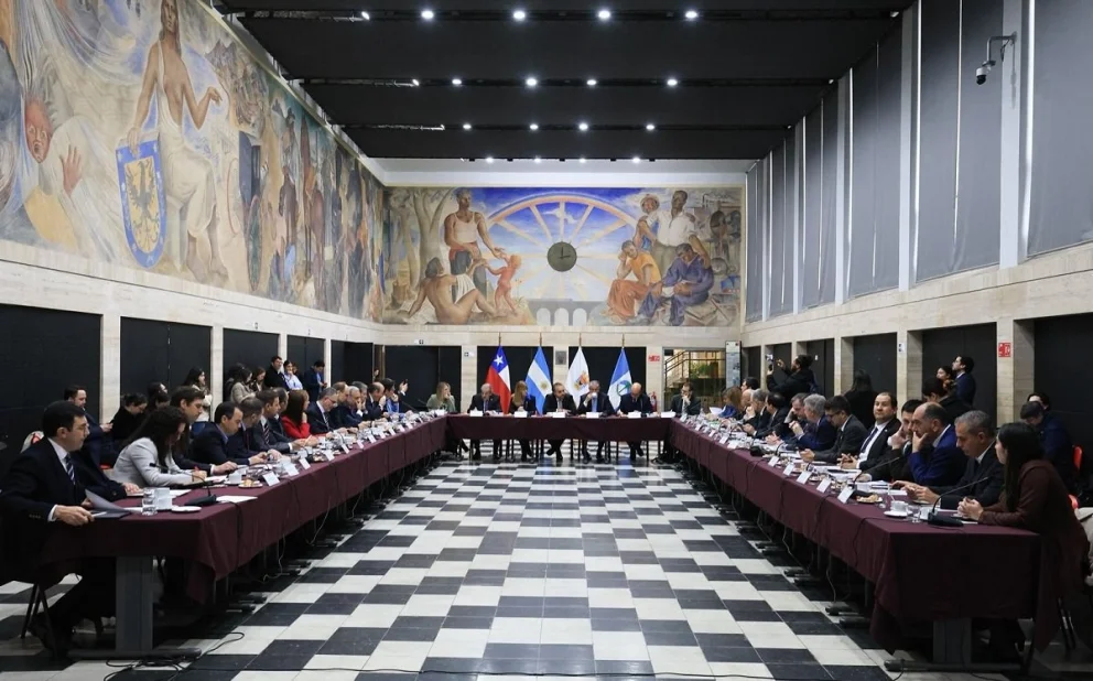 Tras los acuerdo alcanzados en el 40° Comité de Integración de Los Lagos realizado en Chile, el gobierno neuquino busca oportunidades comerciales para las empresas locales. Foto: archivo
