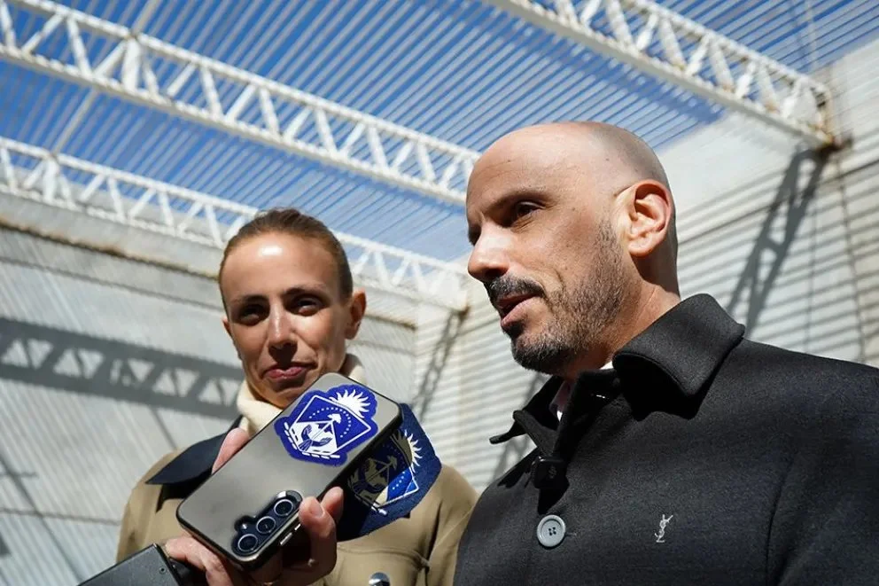 La ministra de Infraestructura Tanya Bertoldi y el ministro Jefe de Gabinete Juan Luis Ousset.
