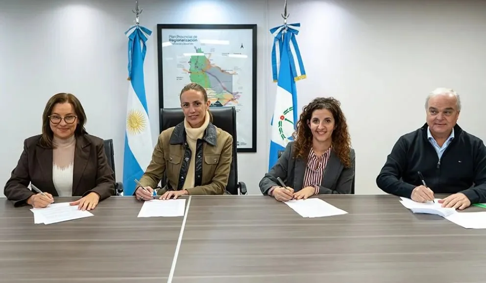 Este primer paso, busca analizar las posibilidades de vivienda en las tierras disponibles del ISSN. Foto: Neuquén Informa.