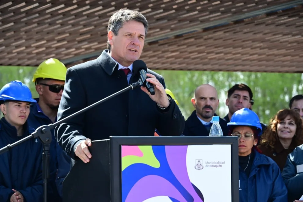 Se inauguraron más de tres kilómetros del Paseo Costero sobre el río Neuquén y alcanzó los 36 kilómetros de extensión.