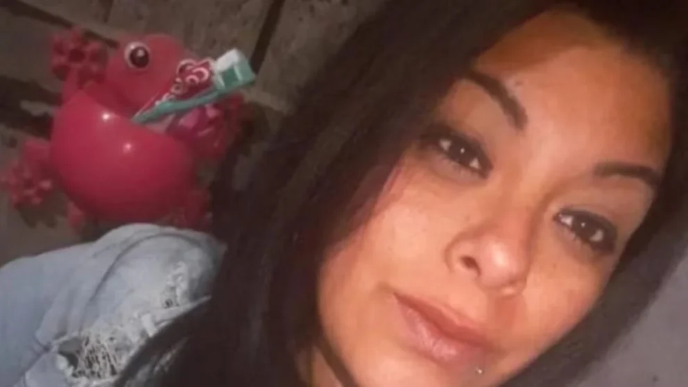 Los niños, al advertir el peligro que atravesaba su madre, salieron a la calle para pedir ayuda. Fuente: redes sociales.