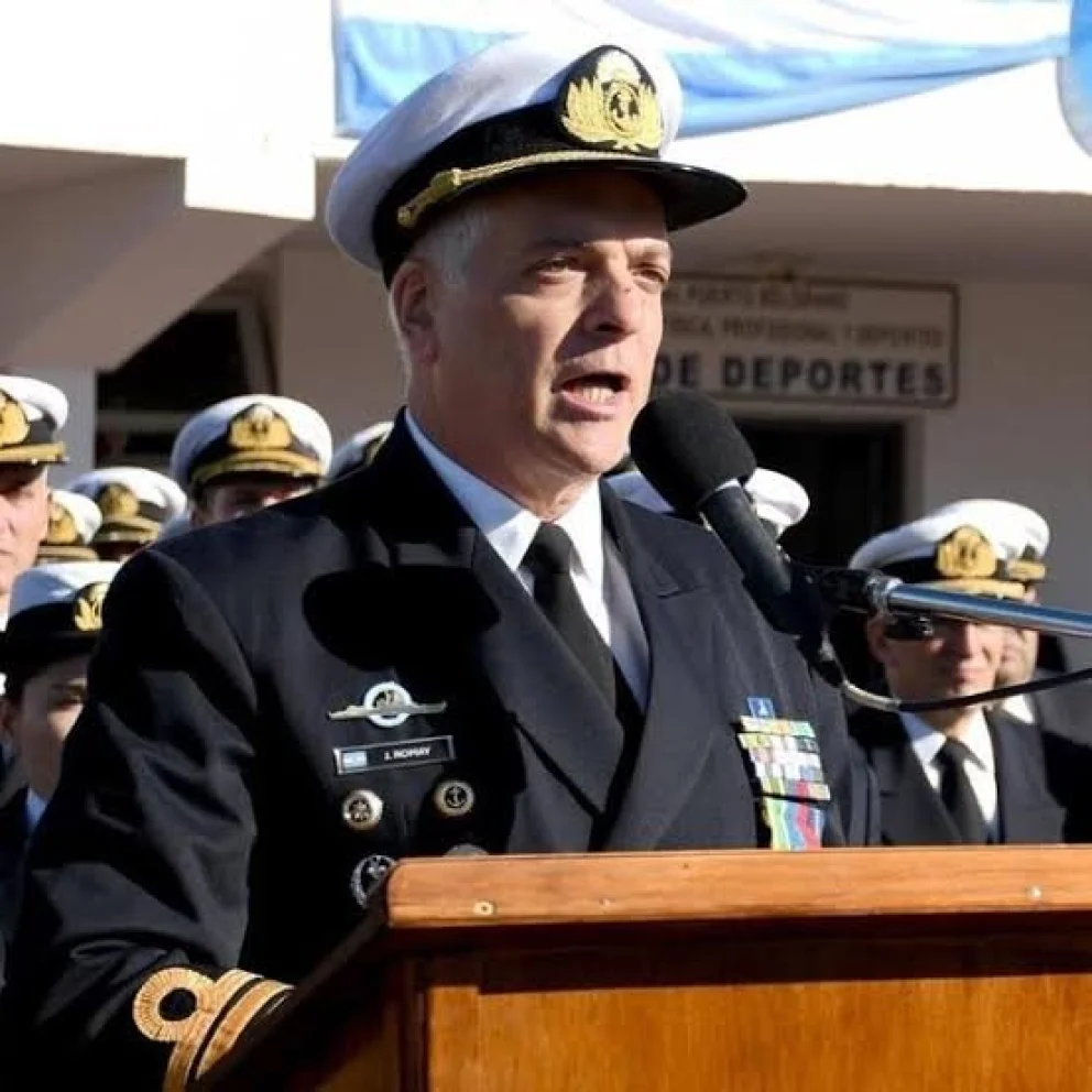 El jefe de la Armada, almirante Juan Carlos Romay. 