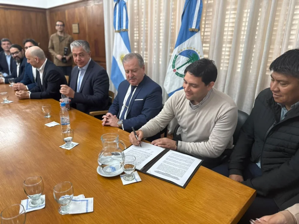 El convenio firmado por el gobierno y la UFLO.