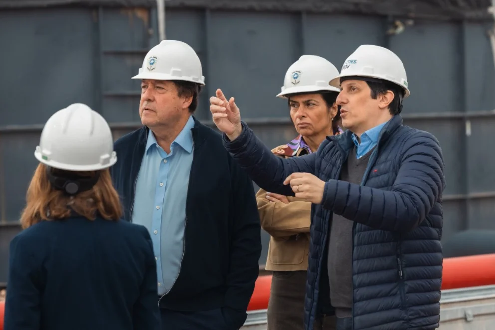 El gobernador Alberto Weretilneck entregó la resolución que incorpora a Facilities Energy al régimen de promoción provincial y destacó la generación de empleo e inversiones en Campo Grande.