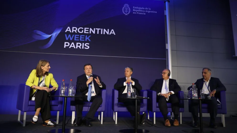 La futura Zona Franca estará ubicada en las inmediaciones de Punta Colorada y buscará atraer inversiones, proveedores y nuevos emprendimientos industriales asociados a los grandes proyectos energéticos.