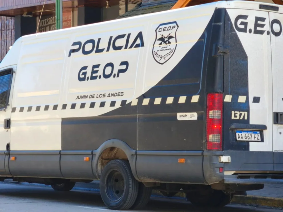 Su cuerpo fue encontrado en un canal del barrio Calderón, en San Martín de los Andes.