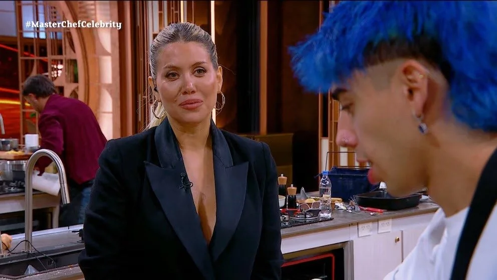 Wanda Nara acorraló a Luck Ra en MasterChef Celebrity con preguntas sobre su separación, lo llamó "cornudo" y comparó su caso con el escándalo de Icardi. (Foto: Telefe)