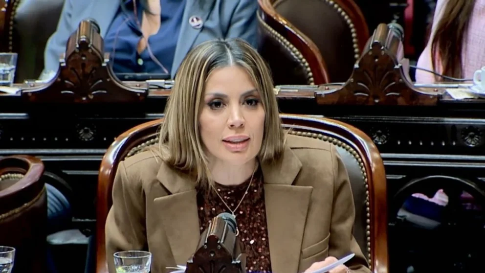 El proyecto comprende modificar plazos procesales y endurecer las penas por abuso sexual; además de eliminar la prescripción de los delitos de cadena perpetua. Fuente: Diputados TV.
