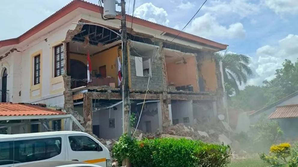 El Centro de Alerta de Tsunamis del Pacífico alertó rápidamente sobre la posibilidad de olas de gran altura. Fuente: @AlvaroAlvaradoC.