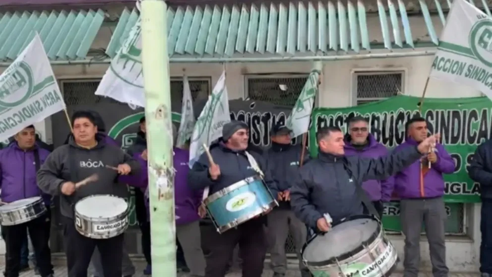 La situación de deuda salarial también afecta a personal de Neuquén. Foto: gentileza.