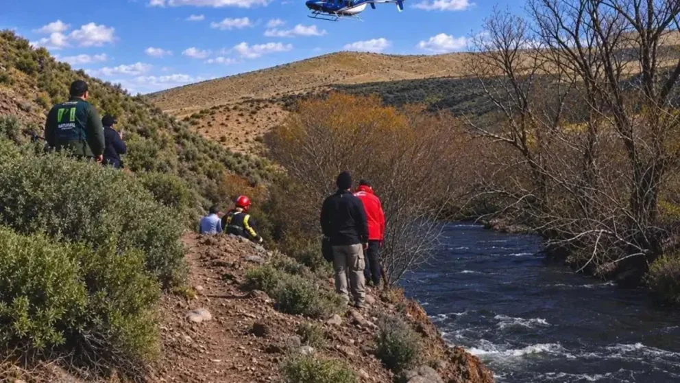 La desaparición se dio en el arroyo Romero, en inmediaciones de la estancia Halcón, a unos 20 kilómetros de Las Lajas.