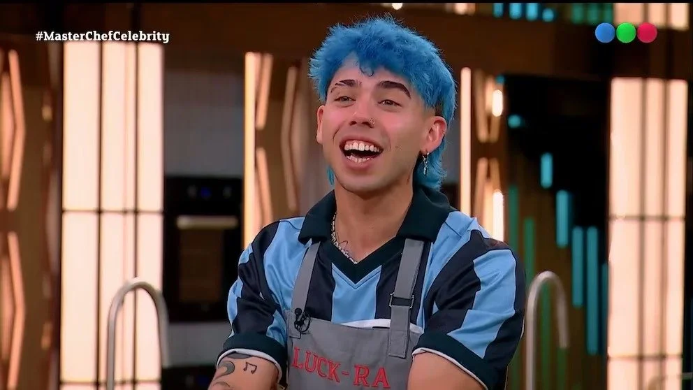 Luck Ra protagonizó un insólito furcio en MasterChef Celebrity al confundir el cardamomo con un "gordo Momo" frente a Damián Betular. (Foto: telefe)