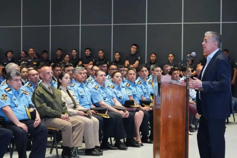 Rolando Figueroa y Matías Nicolini presentaron el plan Construir Seguridad, que contempla 77 obras e intervenciones para mejorar las comisarías y dependencias policiales de Neuquén.