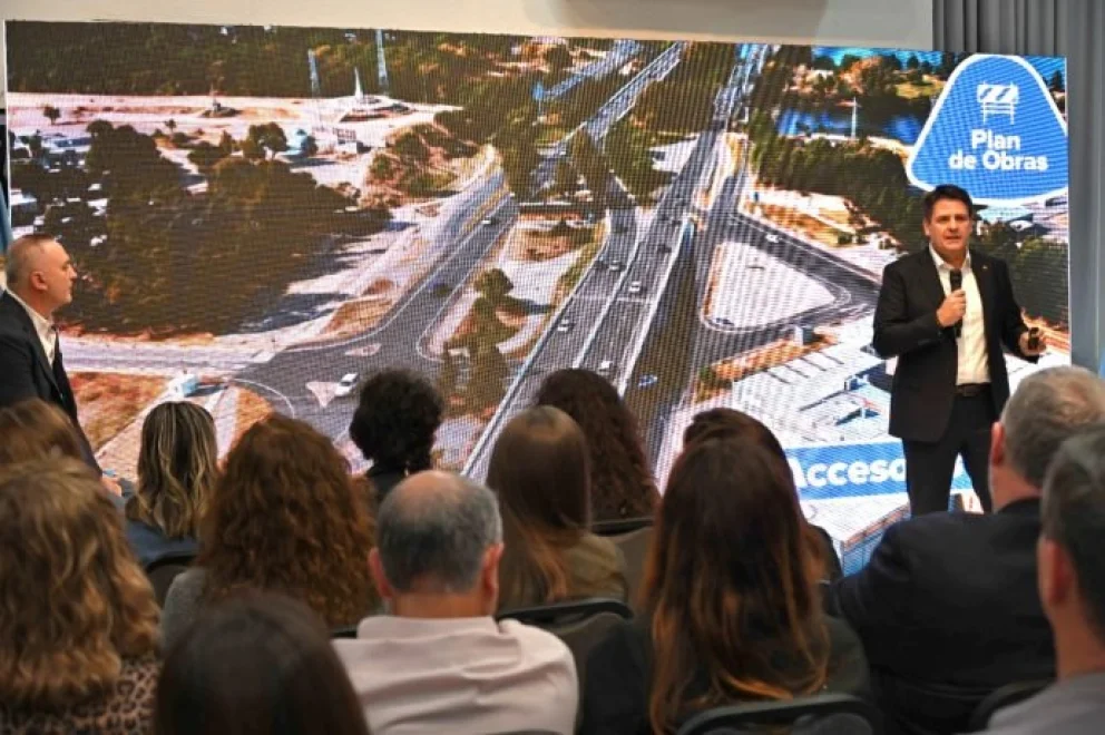 El intendente detalló la distribución del gasto y fundamentó las prioridades de la planificación económica para 2027. Foto: gentileza.